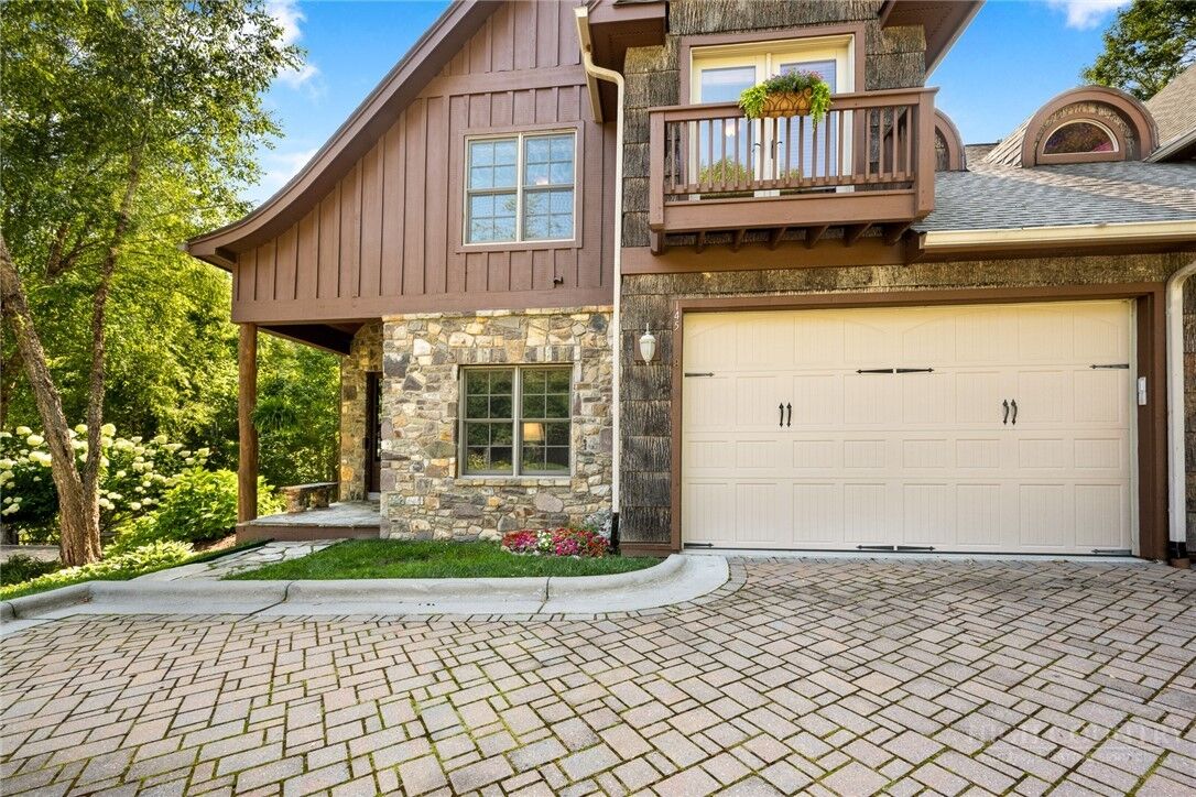 Property Photo:  145 Mill Pond Manor Drive 8  NC 28604 