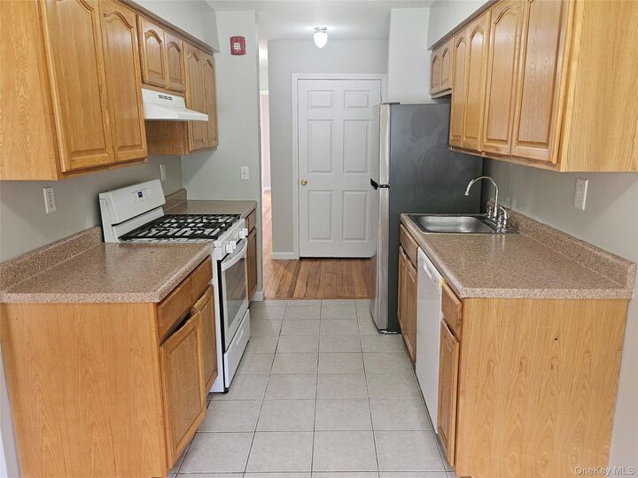 Property Photo:  18 Pavilion Ridge Way 7  NY 10901 