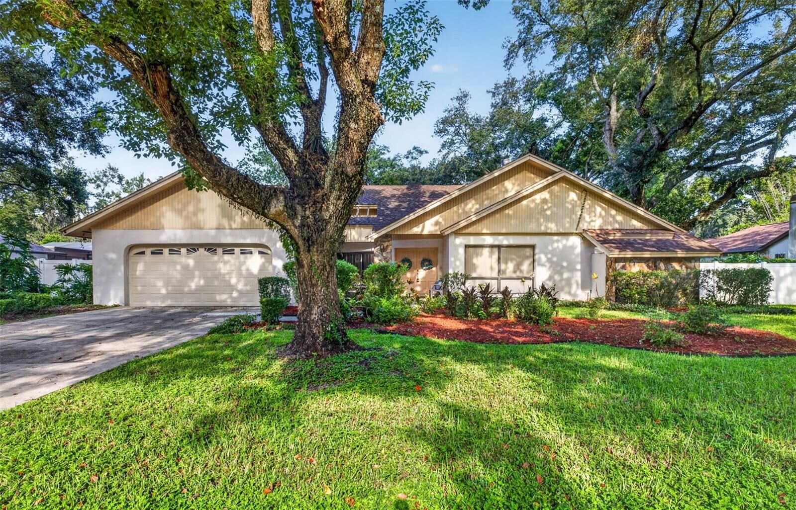 Property Photo:  10918 Gillette Avenue  FL 33617 