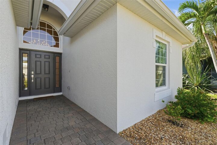 Property Photo:  8631 Lake Front Court  FL 33950 