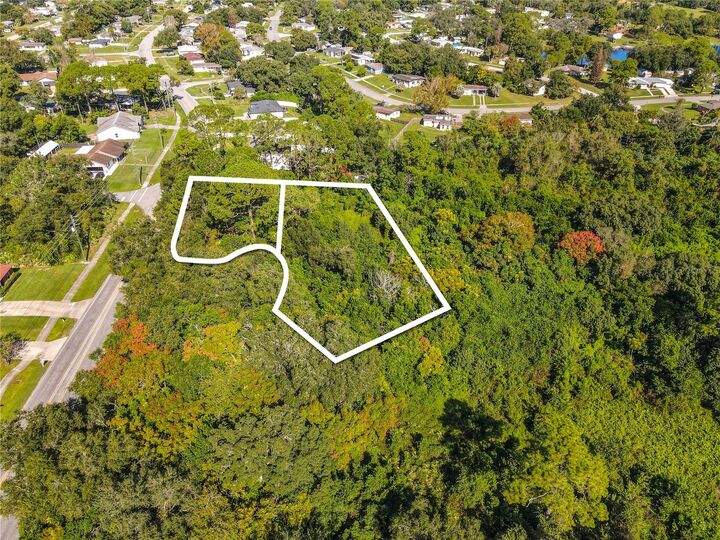 Property Photo:  839 Lark Court  FL 32725 