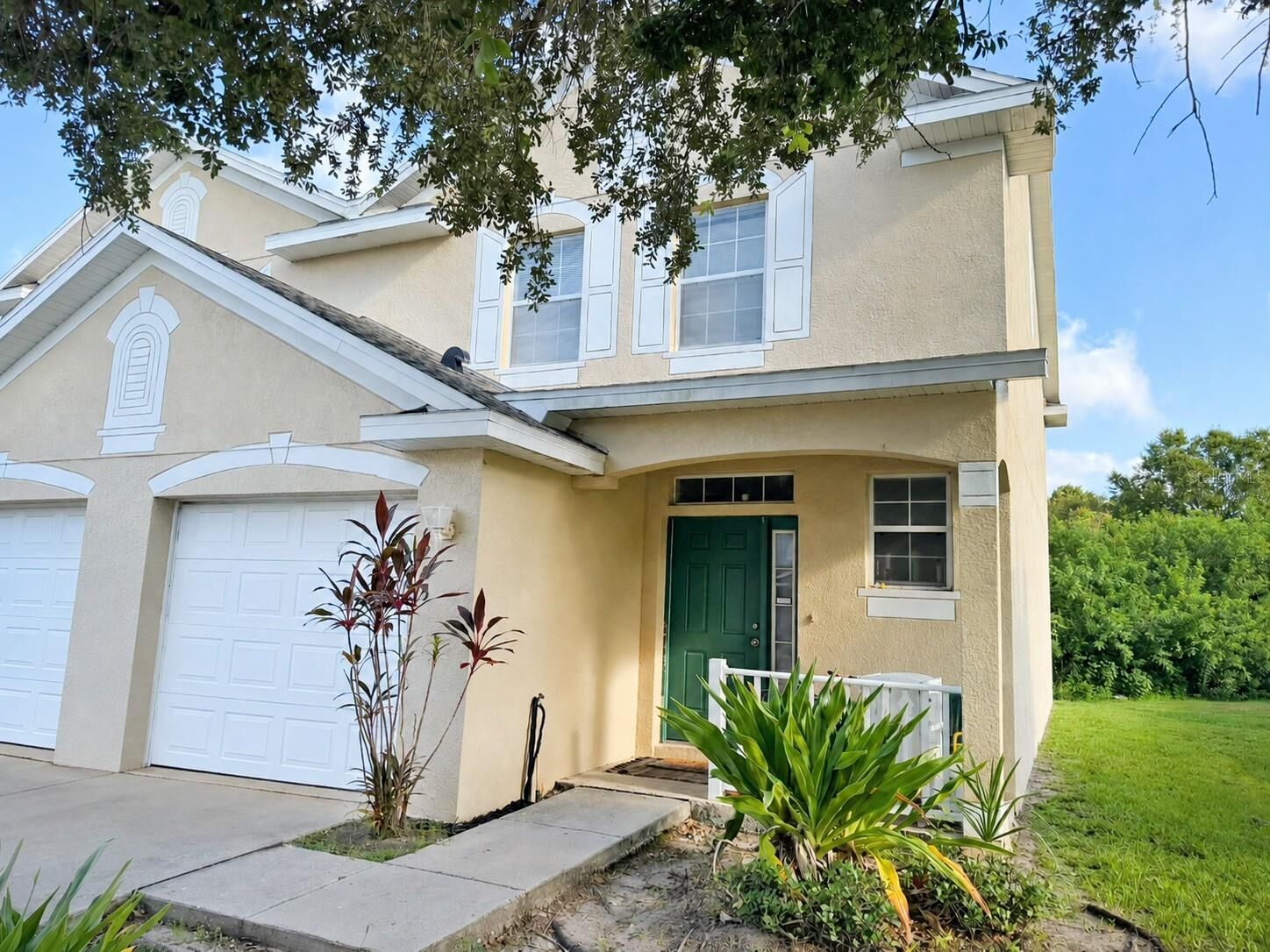 Property Photo: 6225 Olivedale Drive FL 33578