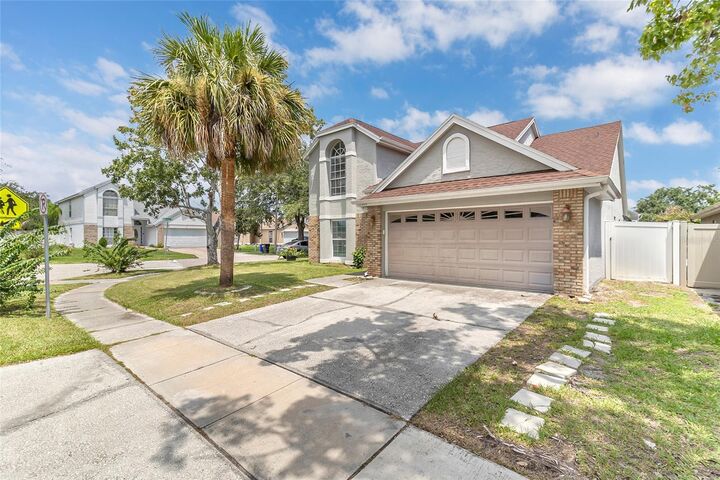 Property Photo: 12509 Crayford Avenue FL 32837