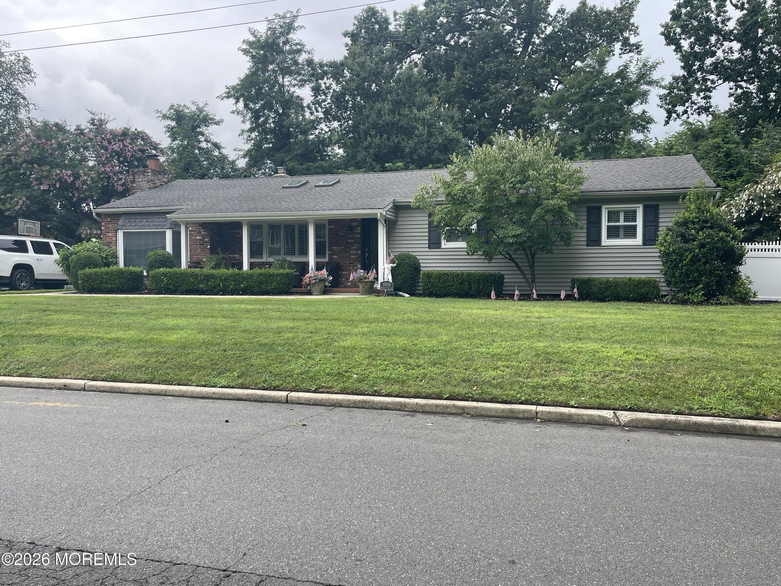 Property Photo:  1010 Berkeley Avenue  NJ 07712 