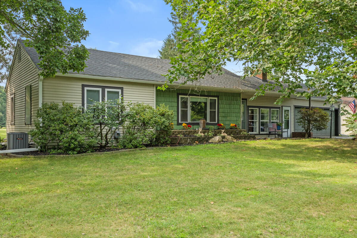 Property Photo:  608 E Van Buren Street  MI 49055 