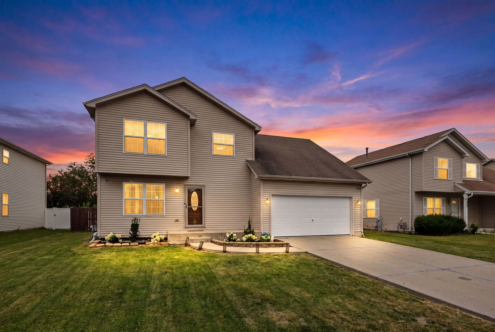 Property Photo:  1303 Idabright Drive  IL 60586 
