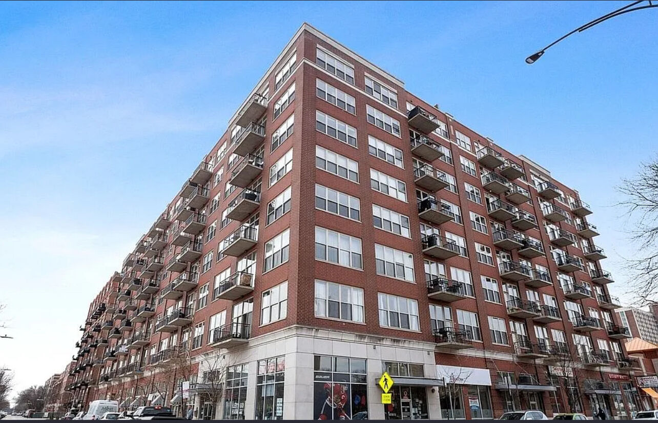 Property Photo: 6 S Laflin Street 907 IL 60607
