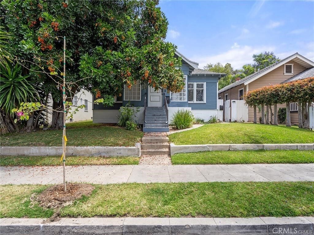 Property Photo: 759 N Loma Vista CA 90813