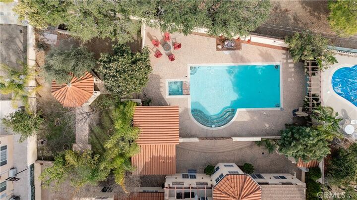 Property Photo:  828 S Sunset Canyon  CA 91501 