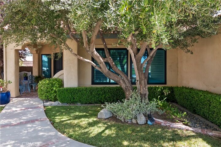 Property Photo:  44236 27th W  CA 93536 
