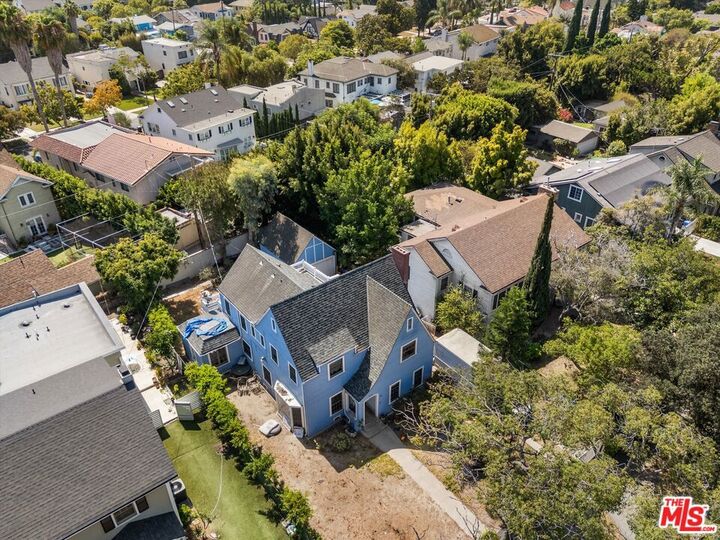 Property Photo:  814 5th Avenue  CA 90005 