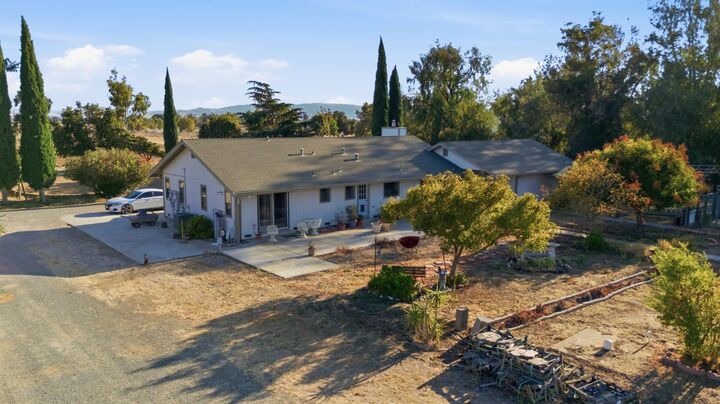 Property Photo:  1180 Sunset Road  CA 94513 