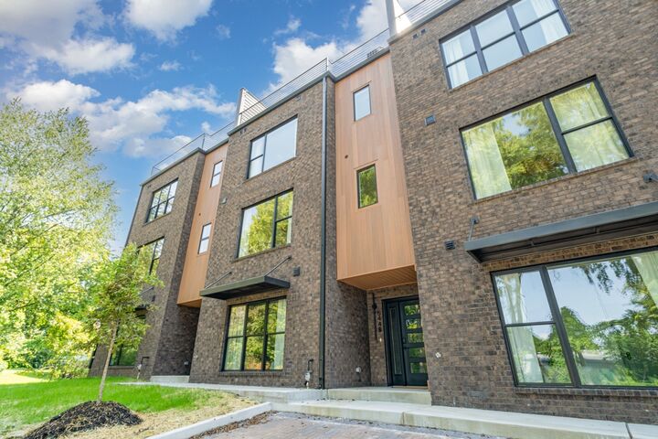 Property Photo: 542A Rosedale Ave 10 TN 37211