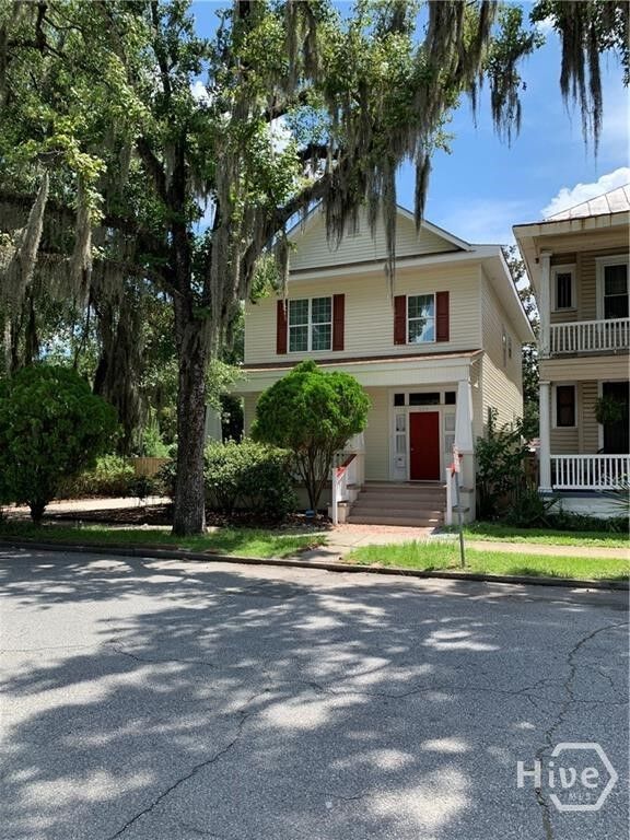 Property Photo:  523 W 44th Street  GA 31405 