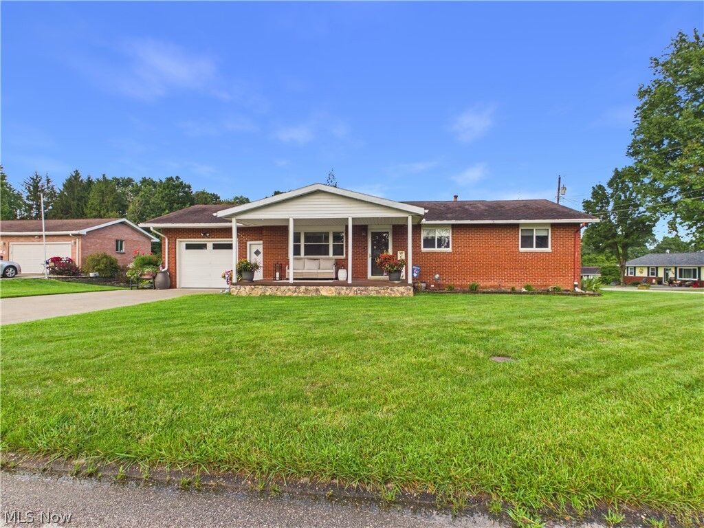 Property Photo:  343 Meadow Lane  WV 26101 