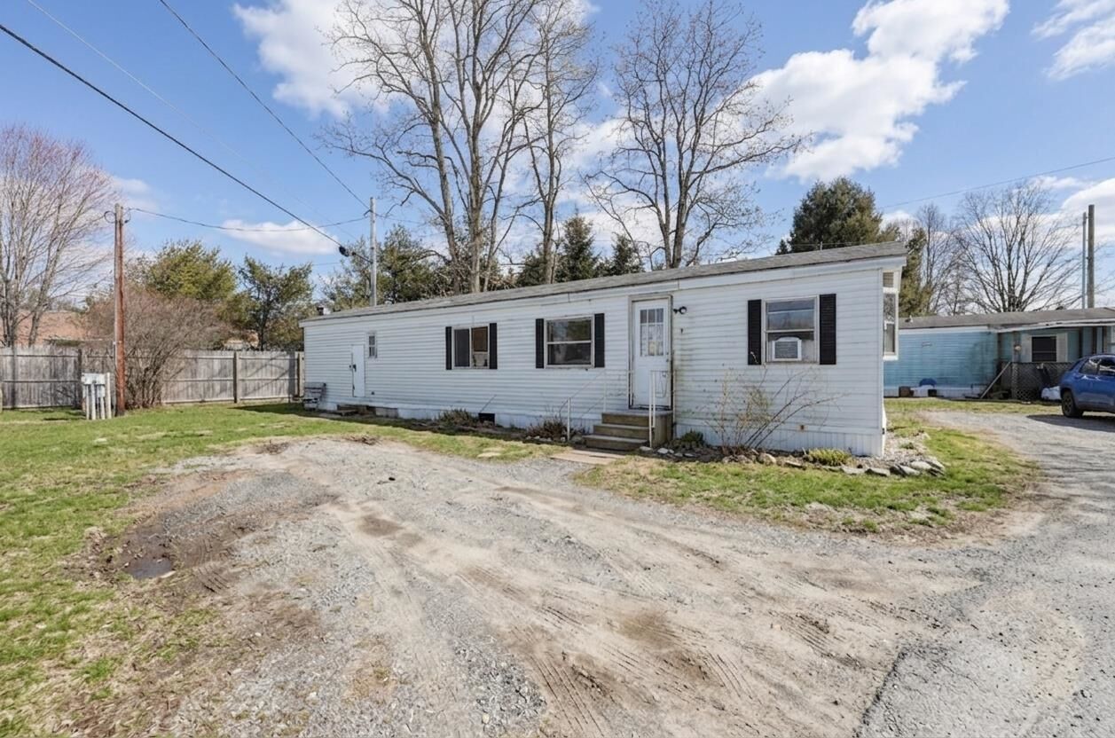 Property Photo:  9 Starting Gate Lane  NH 03451 