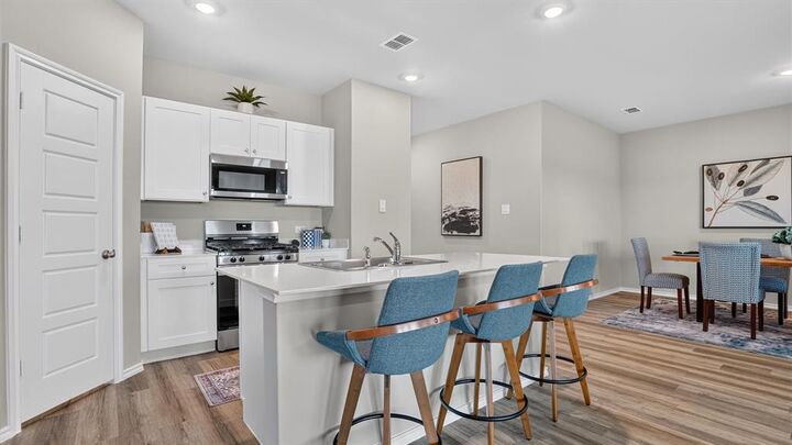 Property Photo: 1040 Burnt Ranch Lane TX 76131