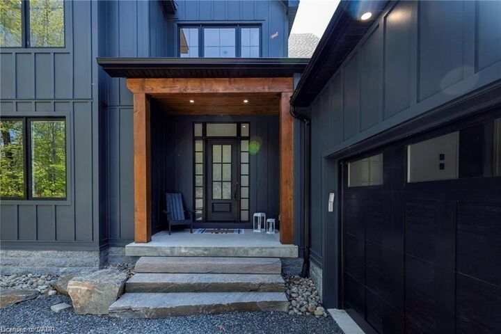 Property Photo: 14 St Georges Court ON P1H 1A5
