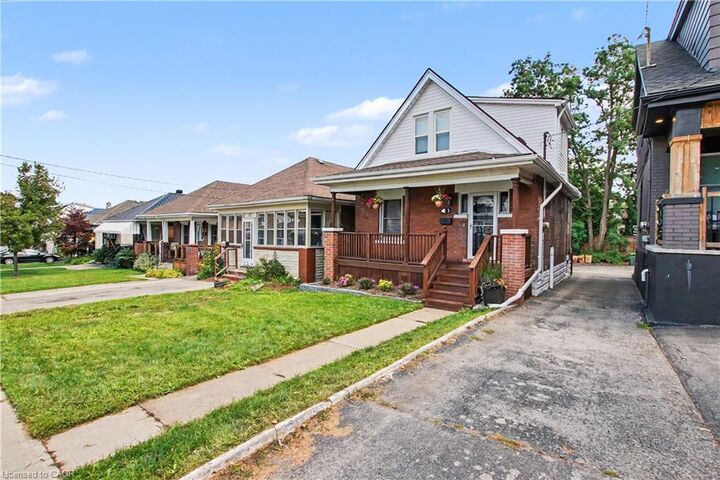 Property Photo:  279 Ottawa Street S  ON L8K 2E9 