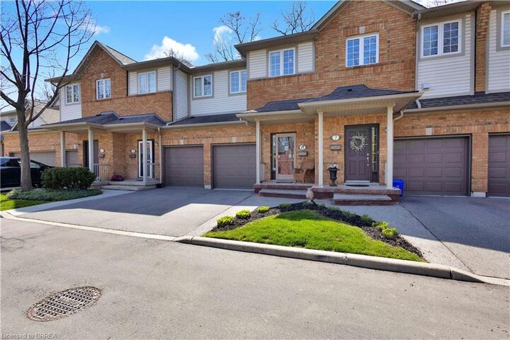 Property Photo: 120 Beddoe Drive 6 ON L8P 4Z4