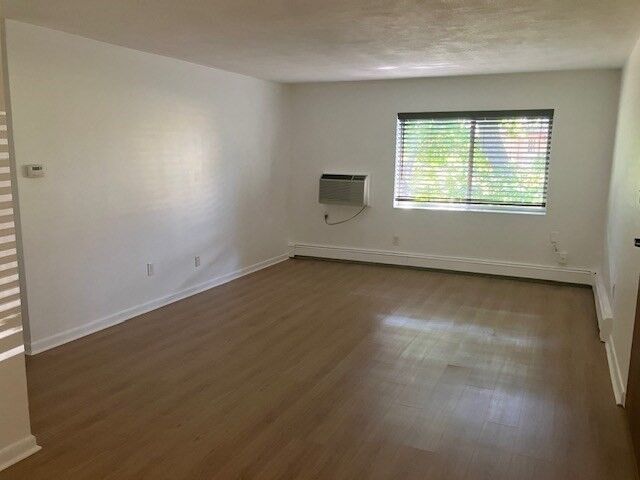 Property Photo: 368 Lincoln 9 MA 02452