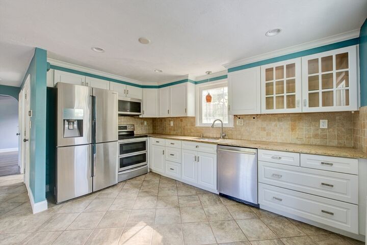 Property Photo:  13 Winslow Rd  MA 02067 