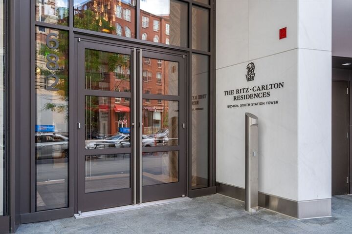 Property Photo:  682 Atlantic Ave 4110  MA 02111 