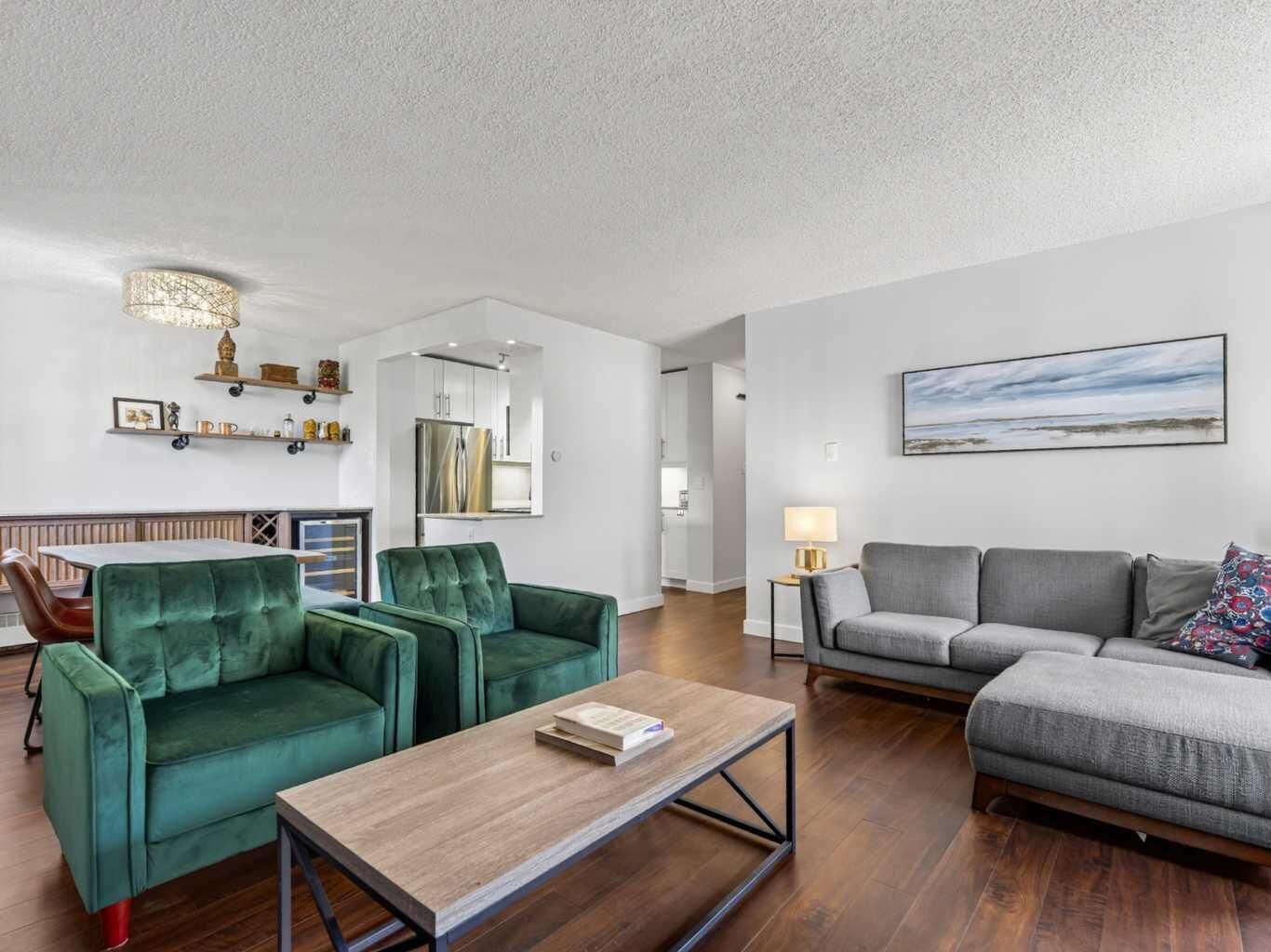 Property Photo:  537 14 Avenue SW 703  AB T2R 0M7 