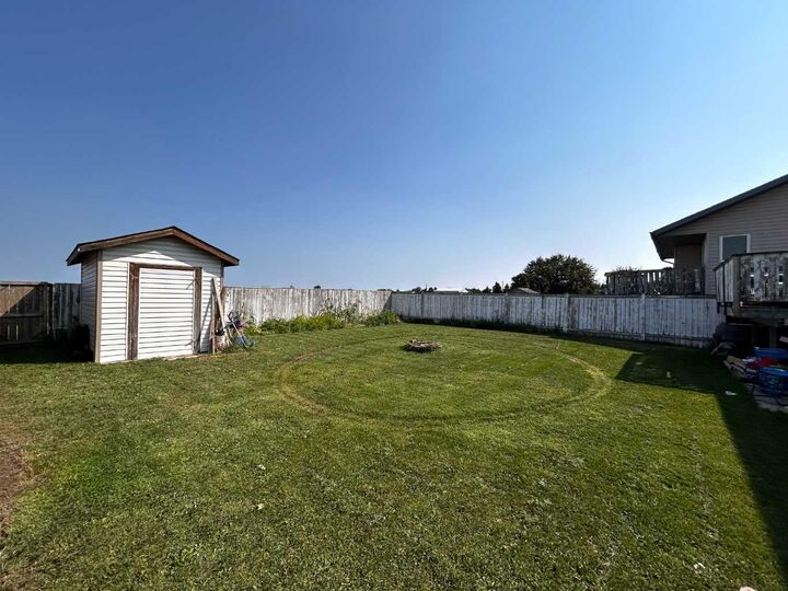 Property Photo: 280 Upland Avenue W AB T1R 1K1
