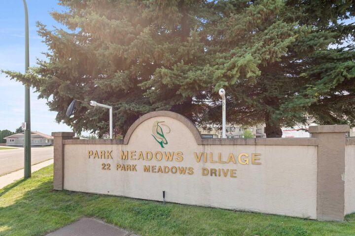 Property Photo: 22 Park Meadows Drive SE 412 AB T1B 4E8