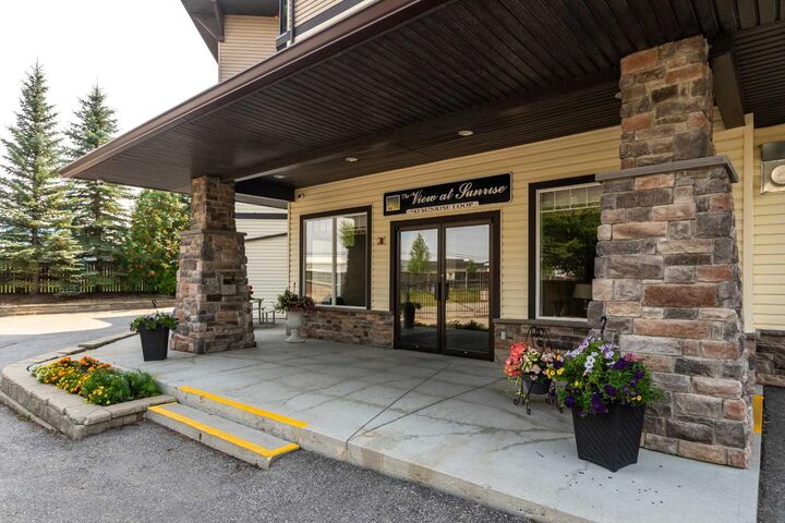 43 Sunrise Loop SE 308 — photo 1