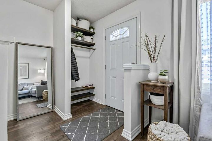 Property Photo:  161 Woodborough Terrace SW  AB T2W 5B4 
