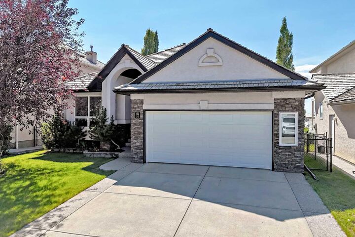 35 Arbour Vista Way NW — photo 1