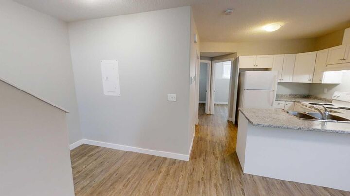 Property Photo:  9503 112 Avenue 202B  AB T8X 5C8 