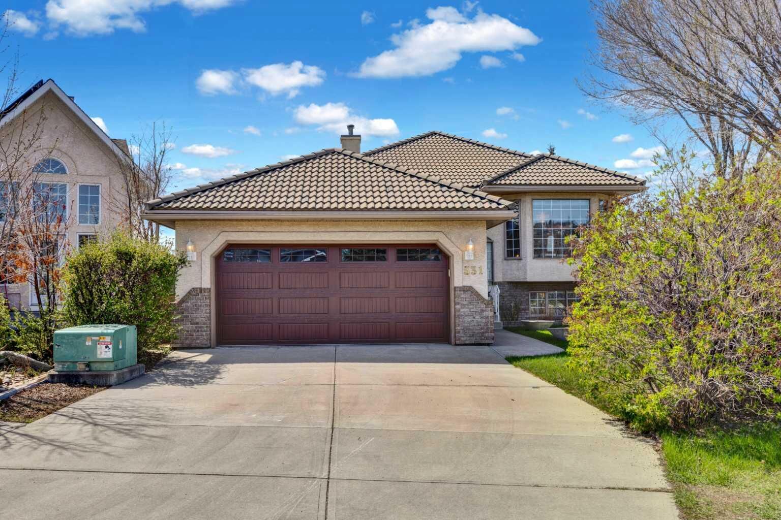 Property Photo: 531 Sierra Morena Court SW AB T3H 3C2