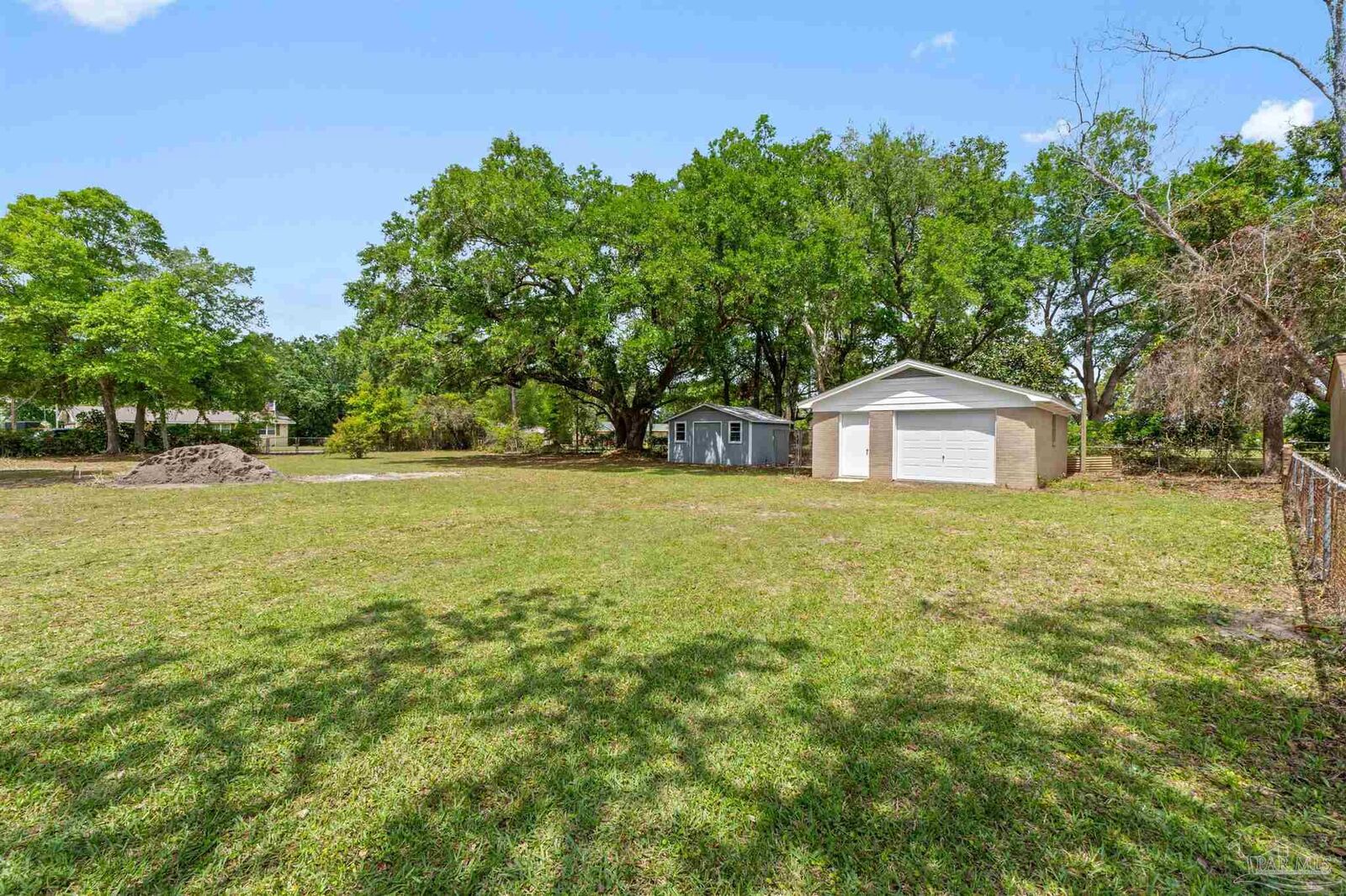 Property Photo:  6114 Confederate Dr  FL 32503 