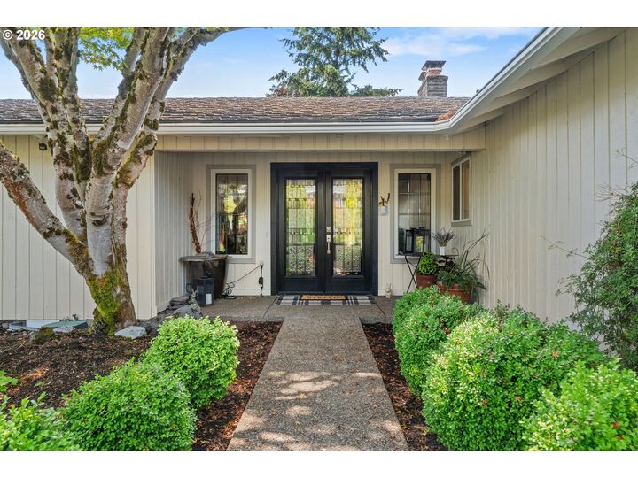 Property Photo:  12246 NW Kearney St  OR 97229 