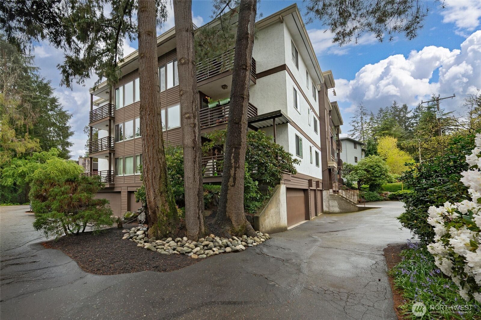 Property Photo: 3505 W Government Way 202 WA 98199