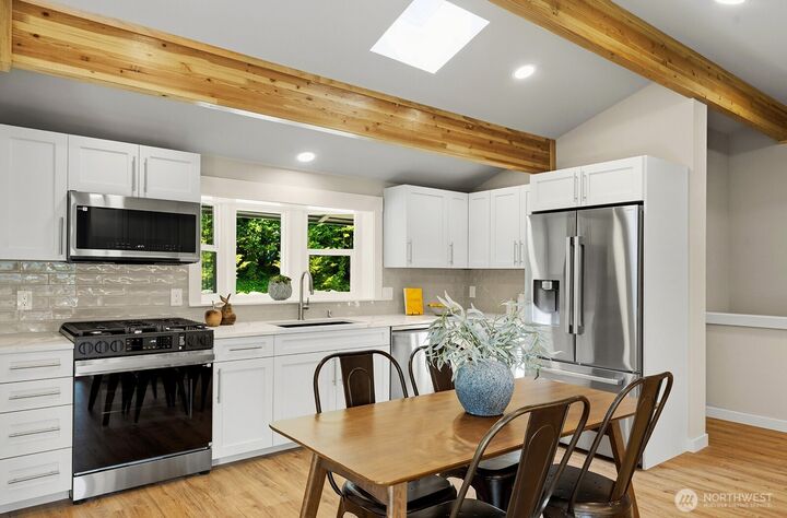 Property Photo: 22738 SE 22nd Place WA 98075