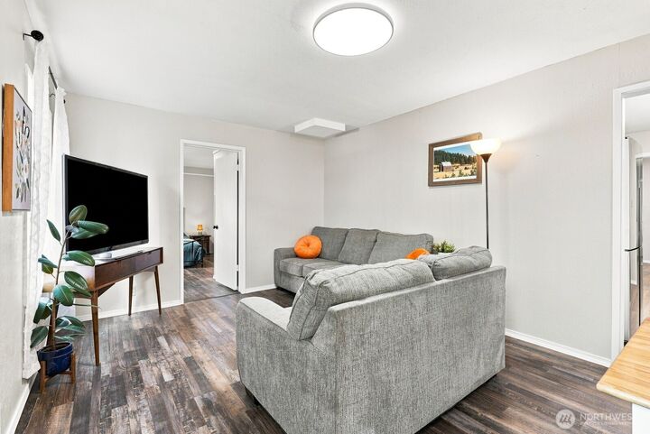 Property Photo:  600 N Pierce Street  WA 98934 