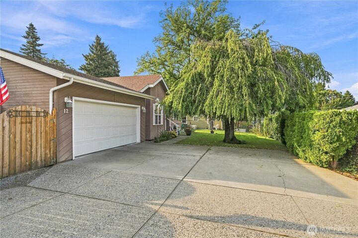 Property Photo: 12 S Charles Street WA 98801