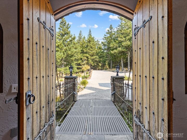 Property Photo:  65  Aerie Road  WA 98254 