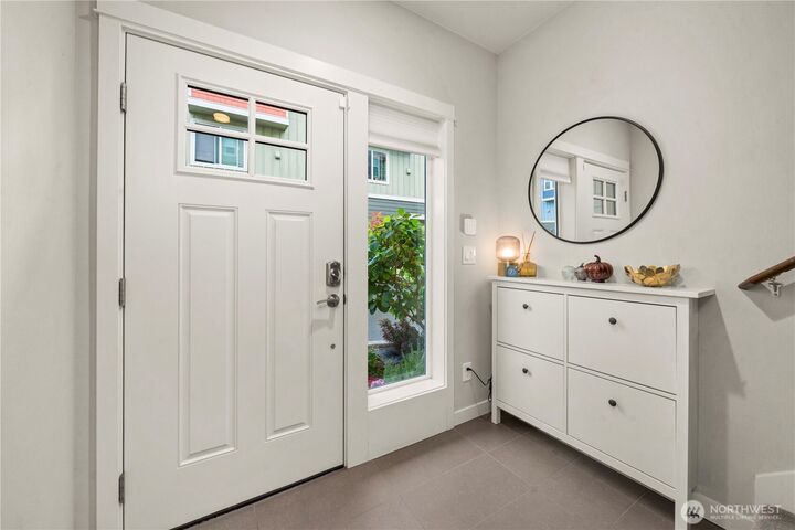 Property Photo: 23000 NE 8th Street E5 WA 98074