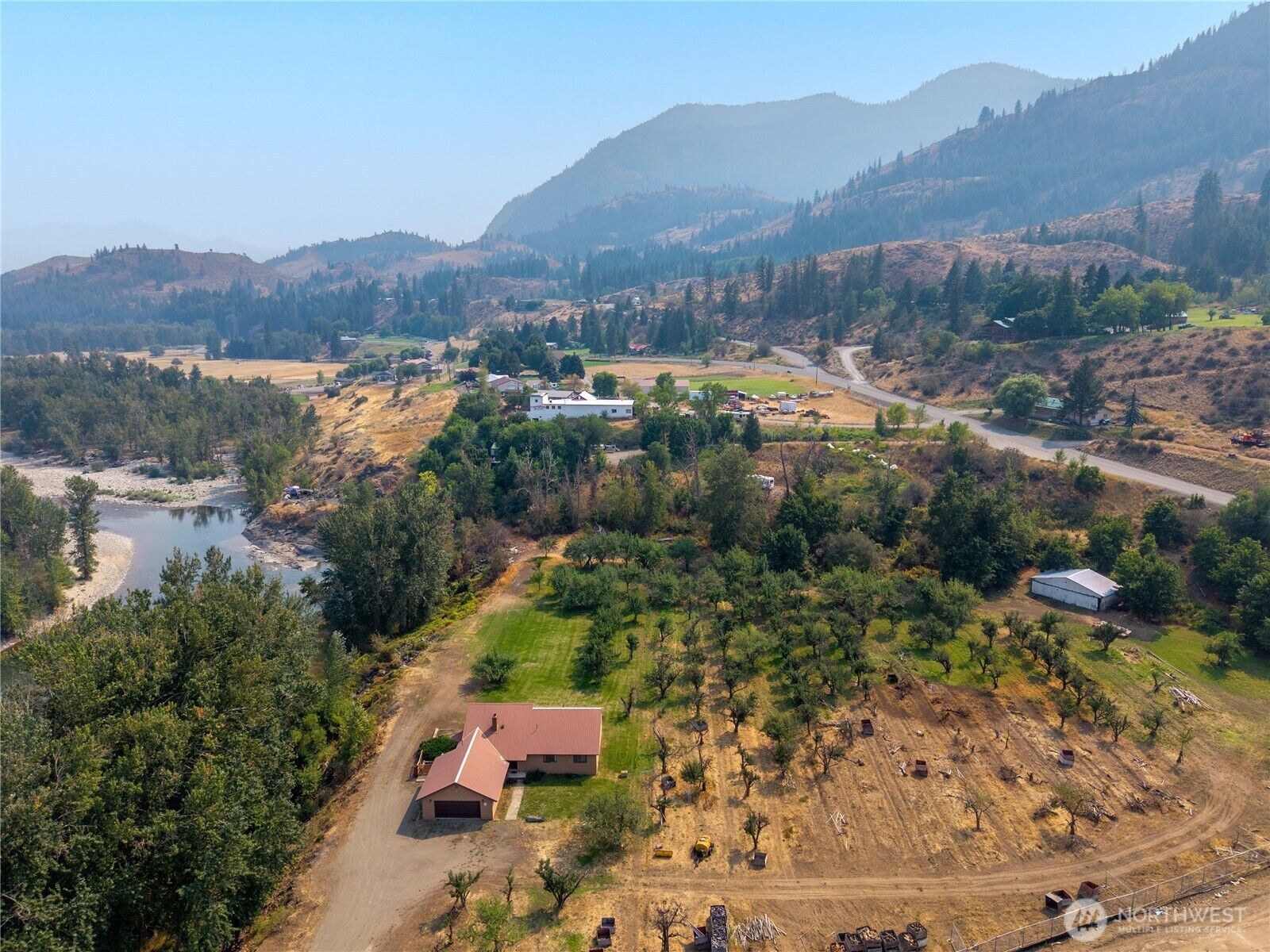 Property Photo:  905  Schulz Lane  WA 98856 