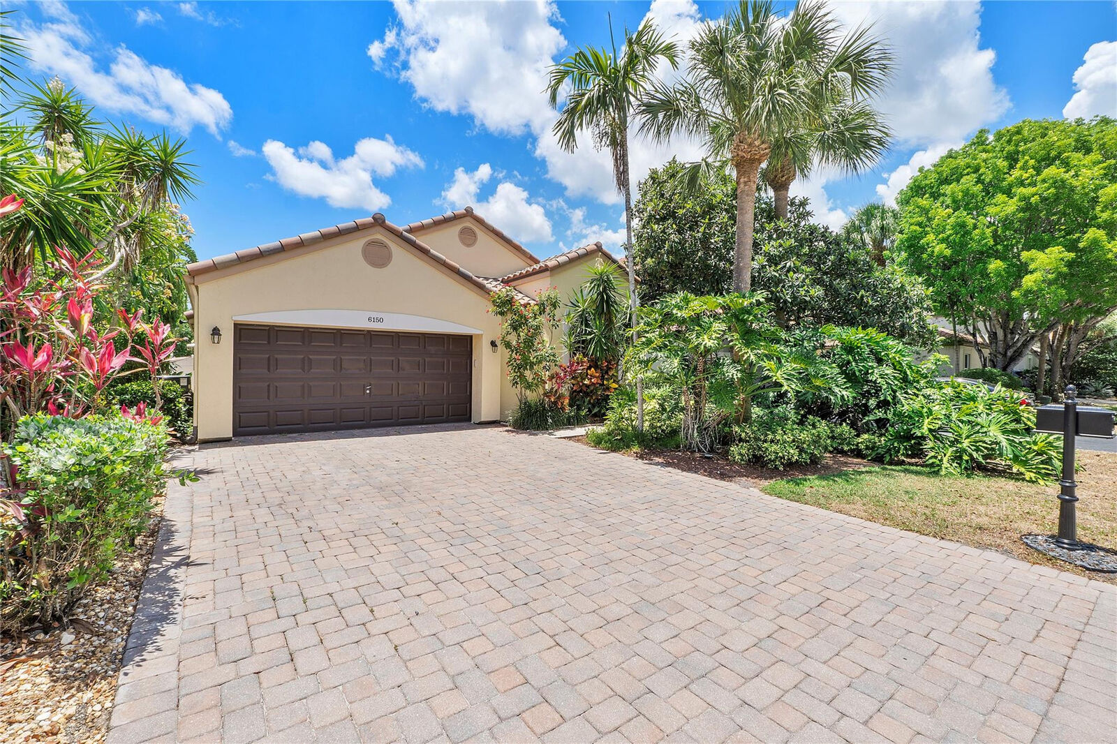 Property Photo:  6150 NW 76th Court  FL 33067 