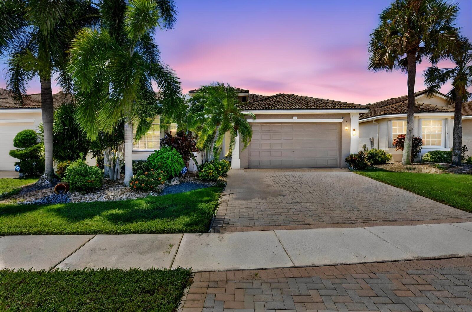 Property Photo:  7326 Cortes Lake Drive  FL 33446 
