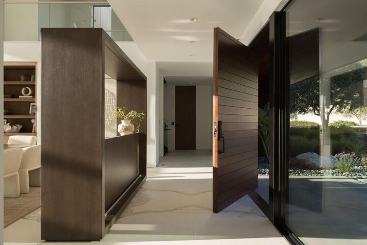 Property Photo:  10718 Mora Drive  CA 94024 
