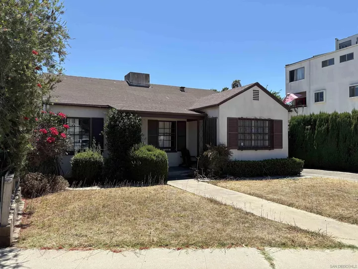 Property Photo: 4592 Contour Blvd CA 92115