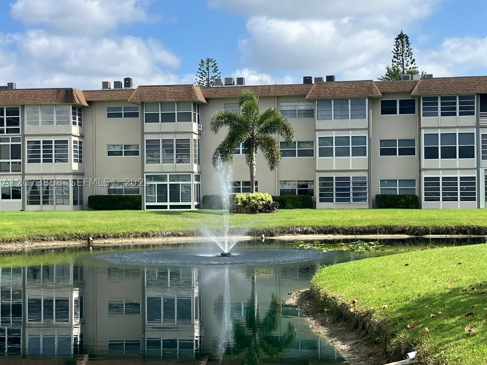 Property Photo:  4800 NW 35th St 607  FL 33319 