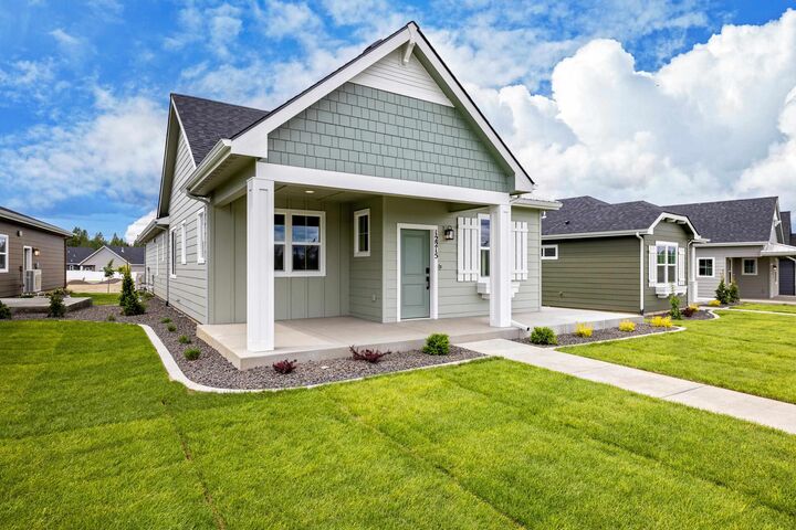 Property Photo: 12215 N Dupont Dr WA 99218